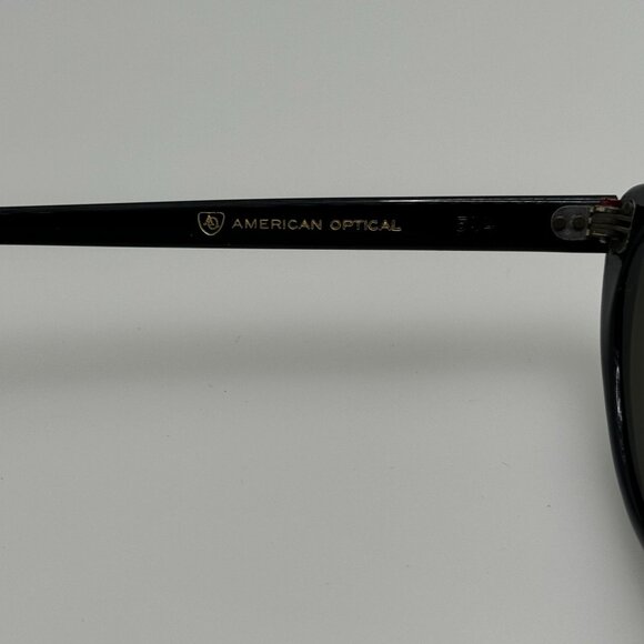 American Optical Eyeglasses Eye Glasses Frames 5 1/4 Black Vintage Cat Eye 46-16